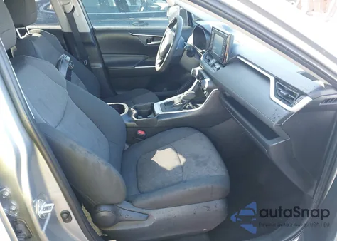 2019 Toyota Rav4 Xle z USA, uszkodzony, nr VIN 2T3W1RFV1KC027156